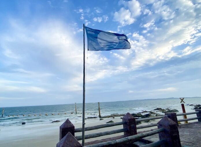 setur-ba-firma-parceria-com-programa-bandeira-azul-para-novas-avaliacoes-em-praias-da-bahia