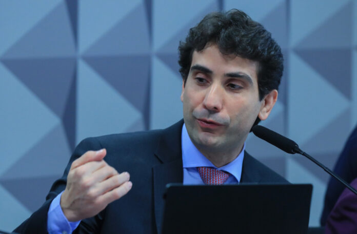 galipolo-diz-que-autonomia-do-bc-e-uma-protecao-para-o-brasil,-e-nao-para-diretores
