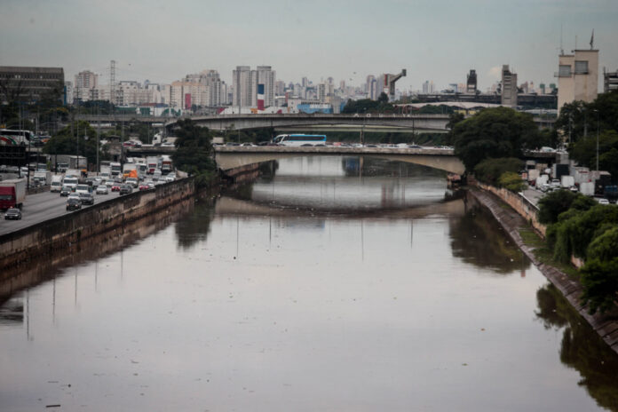 rio-tiete-continua-vulneravel-apesar da-reducao-de-15,9%-da-mancha-de-poluicao