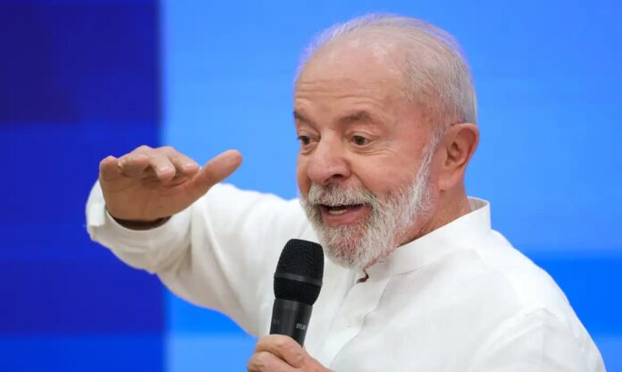 ministro-pede-que-brasileiros-cobrem-congresso-sobre-pec-da-blindagem
