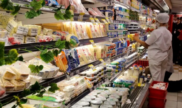 exportacoes-de-alimentos-industrializados-caem-4,8%-em-agosto-com-impacto-de-tarifas-dos-eua