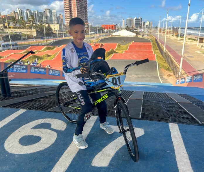 conheca-o-prodigio-de-7-anos-que-representa-a-bahia-no-bicicross
