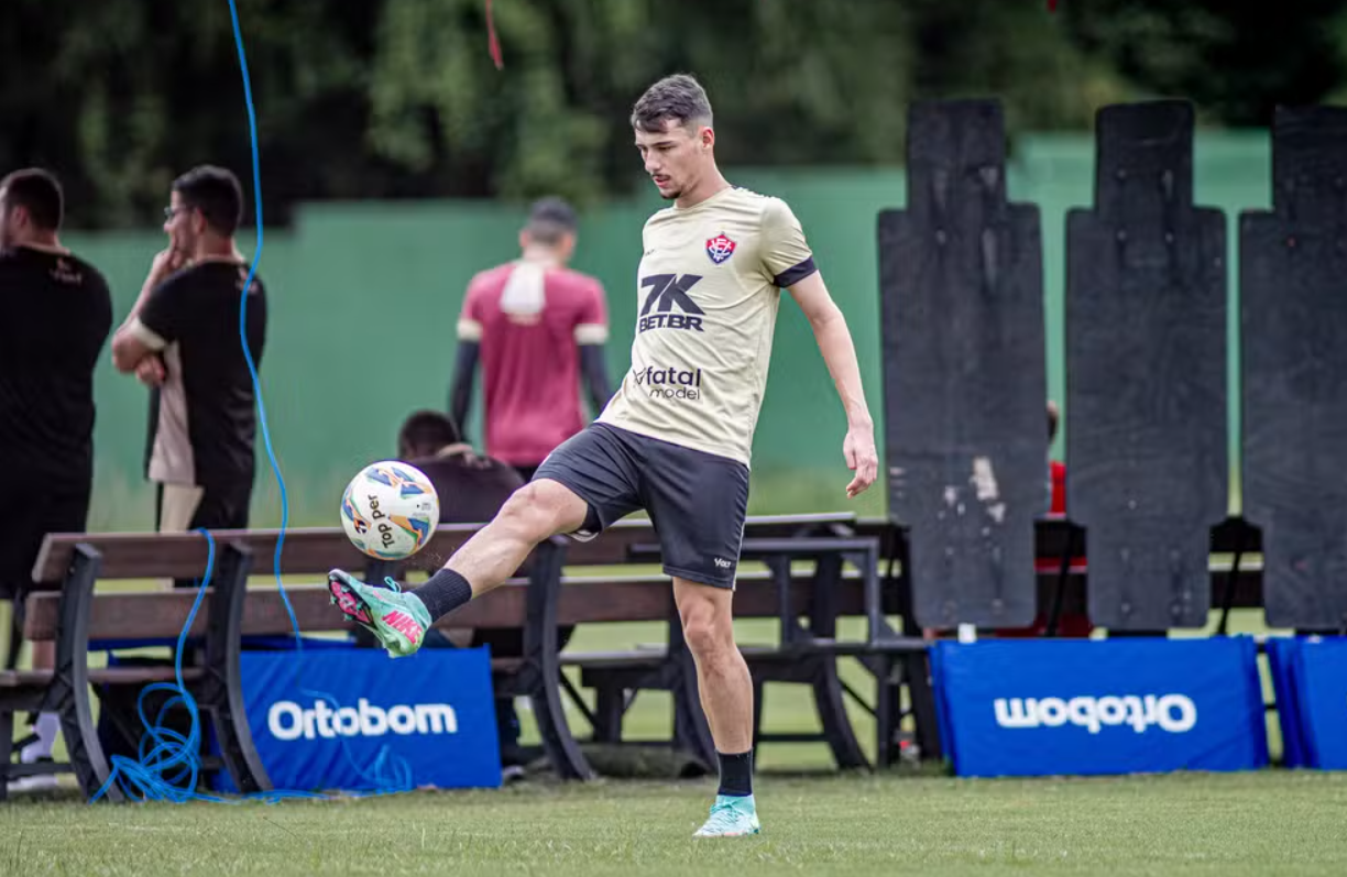 vitoria-perde-para-o-fluminense-no-barradao-e-se-complica-no-z-4