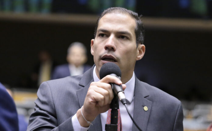 atos-contra-pec-da-blindagem-e-pl-da-anistia:-veja-cidades-e-horarios