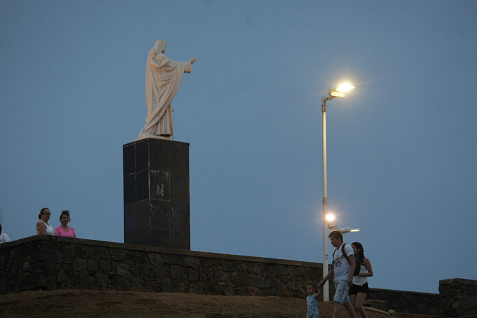 desabamento-assusta-fieis-em-igreja-historica;-nao-houve-feridos