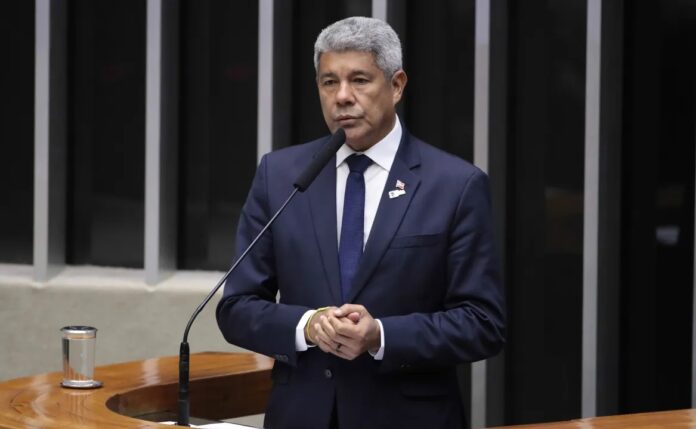 jeronimo-convoca-populacao-para-ato-contra-pec-da-blindagem-em-salvador