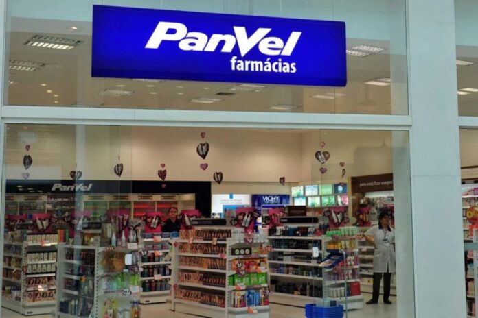 rede-panvel-e-condenada-por-nao-oferecer-cadeiras-para-funcionarios