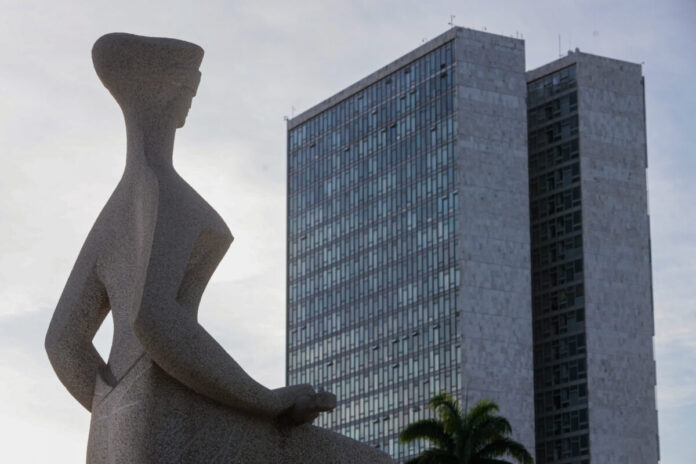stf-forma-maioria-para-centralizar-autorizacoes-de-buscas-no-congresso