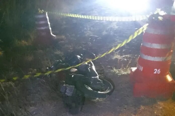 dois-morrem-em-batida-de-moto-com-caminhonete-em-trecho-do-sudoeste-baiano