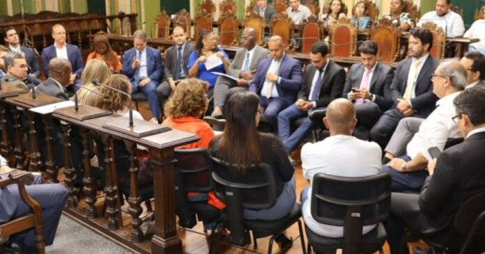 apos-reuniao-com-tiago-dantas,-camara-de-salvador-vota-“super-pauta”-nesta-quarta;-lista-inclui-4-projetos-do-executivo