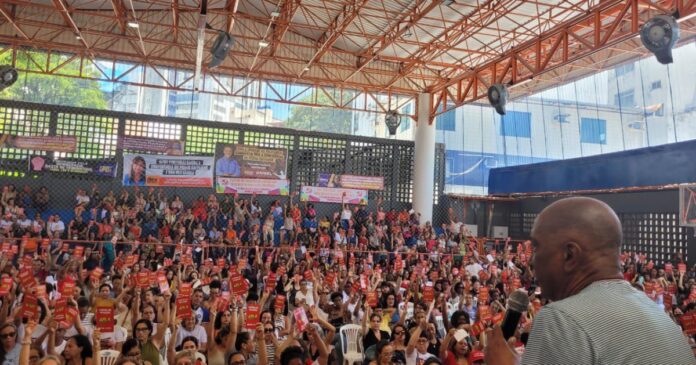 sem-acordo-com-a-aplb,-camara-de-salvador-adia-votacao-do-reajuste-dos-professores