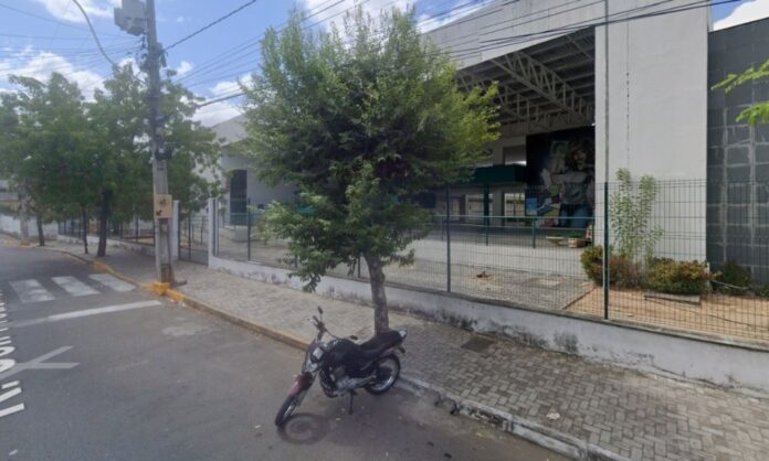 briga-de-faccoes-pode-ser-a-causa-de-tiroteio-em-escola-do-ceara-que-deixou-dois-mortos