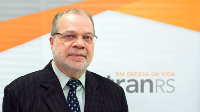 morre,-aos-66-anos,-diretor-geral-do-detran-do-rio-grande-do-sul-apos-infarte-no-gabinete