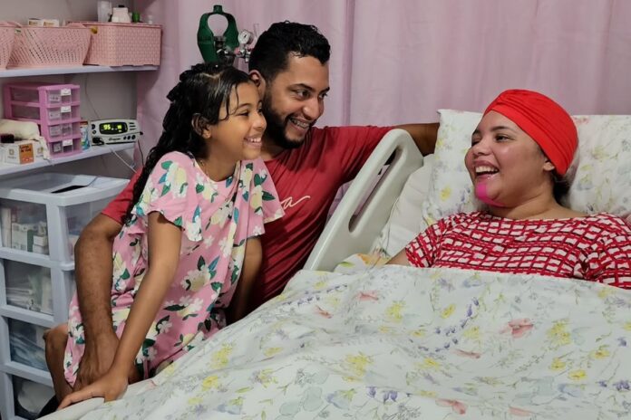 cantora-gospel-em-coma:-entenda-disputa-judicial-entre-a-familia