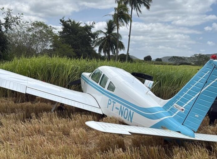 aeronave-com-prefeito-de-joao-pessoa-sofre-pane-eletrica-e-faz-pouso-de-emergencia