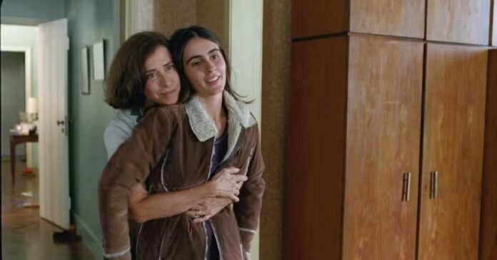 “ainda-estou-aqui”-recebe-premio-de-melhor-filme-ibero-americano