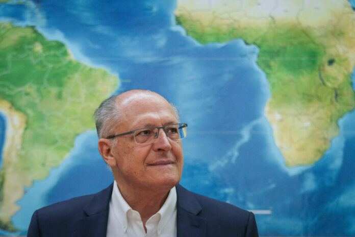 “estamos-otimistas”,-diz-alckmin-sobre-encontro-entre-lula-e-trump