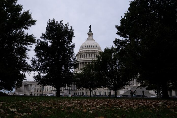 paralisacao-do-governo-trump-entra-em-vigor-apos-congresso-rejeitar-orcamento