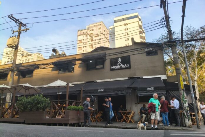 intoxicacao-por-metanol:-quais-estabelecimentos-foram-fechados-em-sp