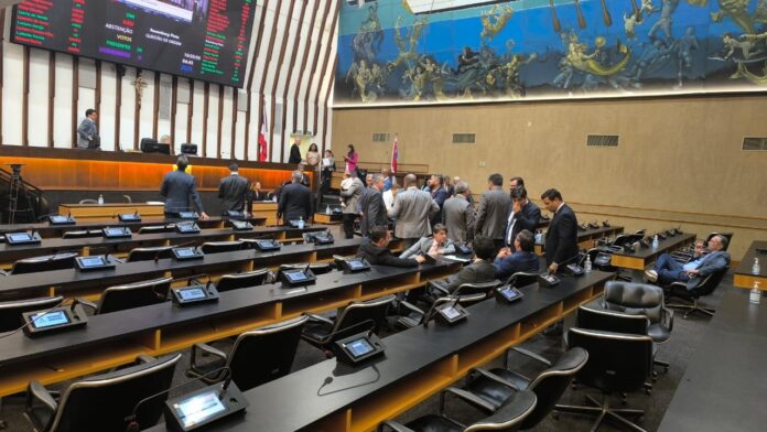 ivana-bastos-diz-que-al-ba-adotara-medidas-e-conselho-de-etica-sera-acionado-apos-notificacao-contra-binho-galinha