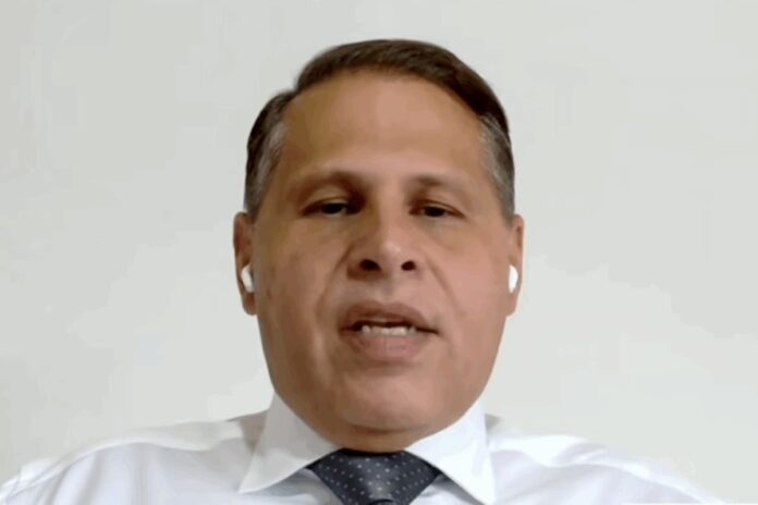 tagliaferro-vai-para-casa,-na-italia,-e-se-manifesta:-“nao-fui-preso”
