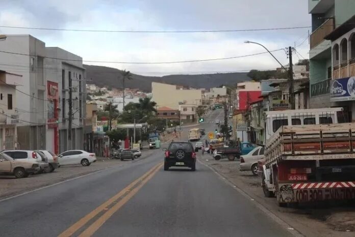 idoso-perde-quase-r$-7-mil-em-golpe-apos-pedir-ajuda-em-agencia-bancaria-na-bahia