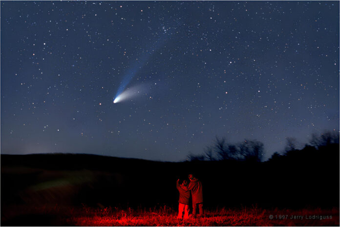 cometa-historico-visivel-por-18-meses-ofereceu-experiencia-unica