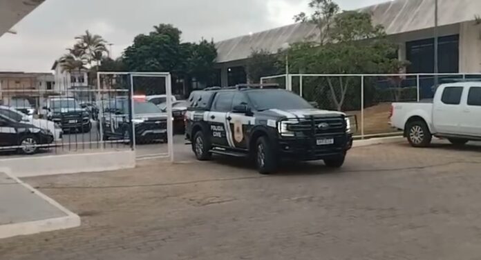 operacao-contra-trafico-em-conquista-prende-dois-homens-e-apreende-armas-e-drogas