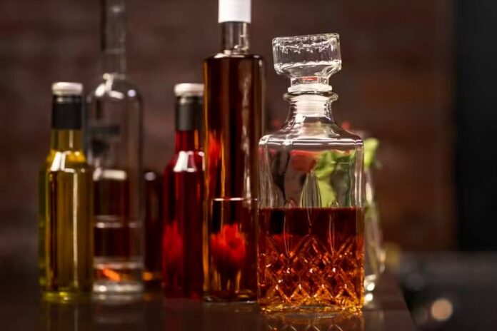pernambuco-registra-mais-dois-casos-suspeitos-de-intoxicacao-por-metanol;-estado-ja-soma-seis-ocorrencias
