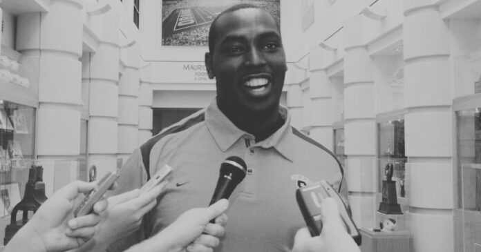 campeao-da-nfl-e-irmao-de-jon-jones,-arthur-jones-morre-aos-39-anos
