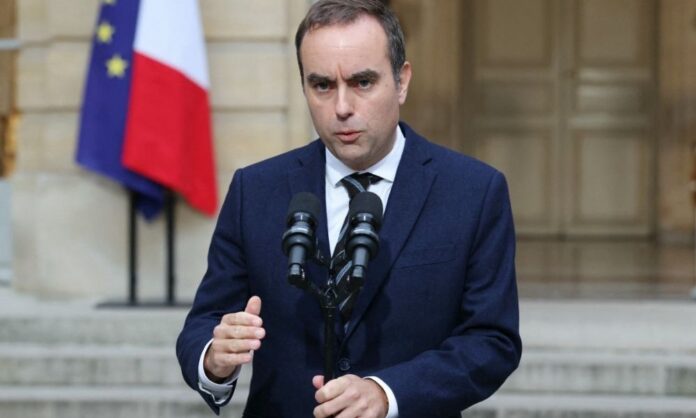 premie-frances-renuncia-a-poderes-especiais-no-parlamento-e-buscara-acordos-para-aprovar-orcamento-de-2026