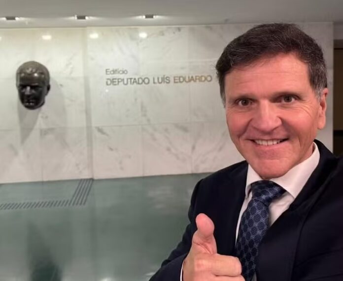 empresario-alexandre-carvalho-morre-aos-58-anos-apos-acidente-domestico