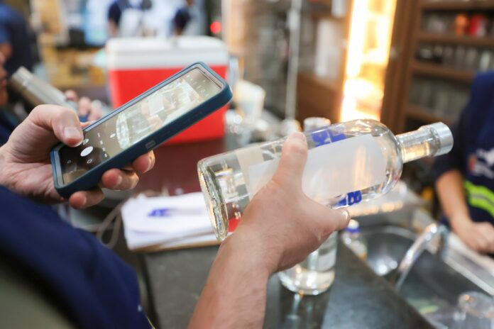 metanol:-mortes-no-brasil-expoem-falta-de-rastreabilidade-das-bebidas