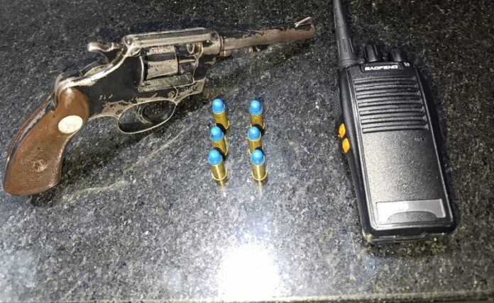 pmba-retira-mais-uma-arma-de-fogo-de-circulacao-em-eunapolis