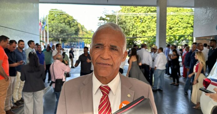 isidorio-defende-revisao-da-dosimetria-de-penas-para-massa-de-manobra-do-8-de-janeiro:-“precisamos-tirar-as-pititingas”