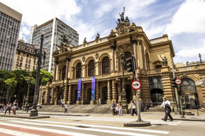 musicos-instrumentistas-pedem-intervencao-do-mpsp-no-theatro-municipal
