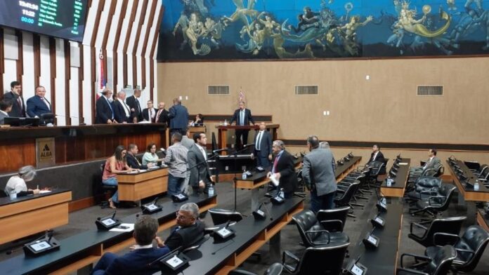 apesar-de-expectativas-de-votacao-para-criacao-da-seponte,-sessao-da-al-ba-cai-por-falta-de-quorum
