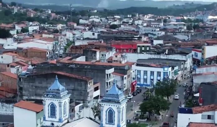 municipio-de-santo-amaro-paga-gratificacao-que-supera-o-proprio-salario-de-servidora;-mp-aponta-disparidades