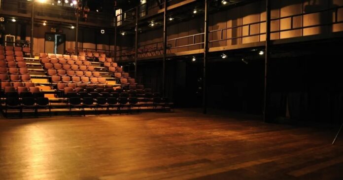 “complexidade”-do-teatro-vila-velha-exige-novos-estudos-tecnicos;-obra-deve-ser-concluida-em-2026 “complexidade”-do-teatro-vila-velha-exige-novos-estudos-tecnicos;-obra-deve-ser-concluida-em-2026