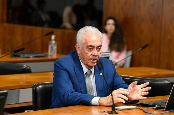 otto-alencar-volta-a-defender-pec-que-unifica-eleicoes-e-acaba-com-reeleicao:-“so-se-fala-em-eleicao-o-tempo-todo”