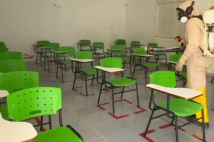 if-baiano-suspende-aulas-em-guanambi-para-desinfeccao-apos-11-casos-de-covid-19