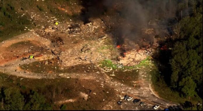 fabrica-explode-nos-eua-e-19-desaparecidos;-policia-realiza-contagem-de-mortes