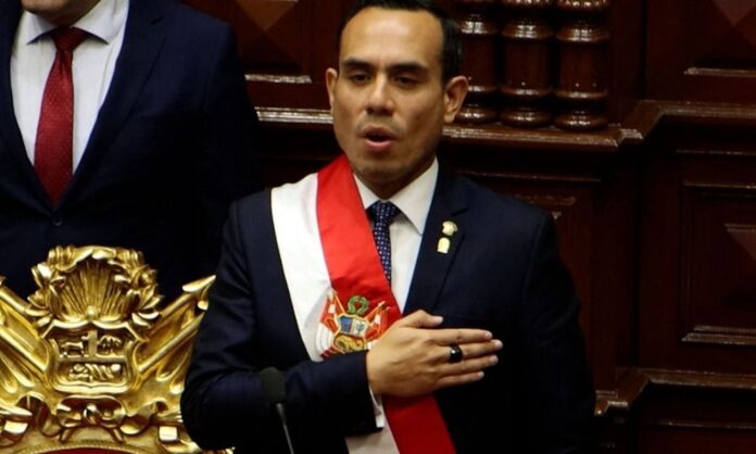 jose-jeri-assume-presidencia-do-peru-e-se-torna-o-setimo-mandatario-em-cinco-anos