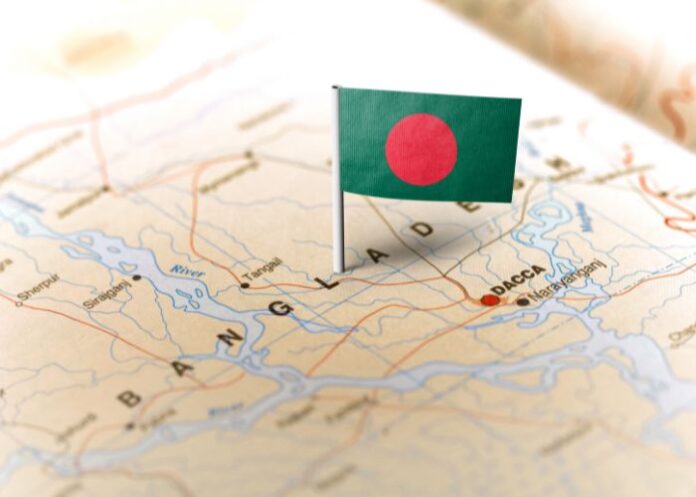 cristao-e-expulso-de-casa-pelos-filhos-e-pede-comida-nas-rua-de-bangladesh