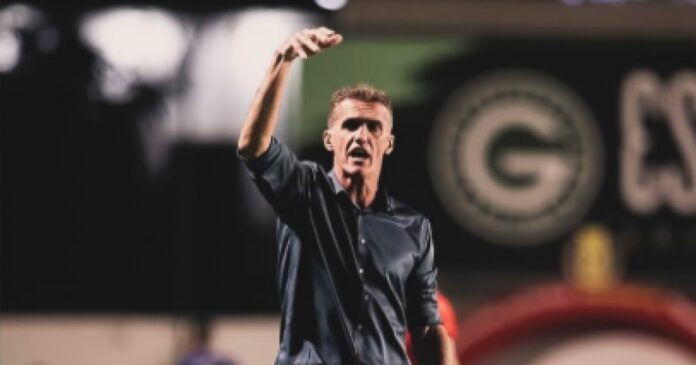 ex-vitoria,-tecnico-vagner-mancini-e-demitido-do-goias