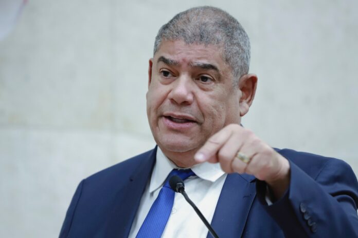ex-vereador-faz-noticia-crime-e-acusa-advogados-do-jockey-de-racismo