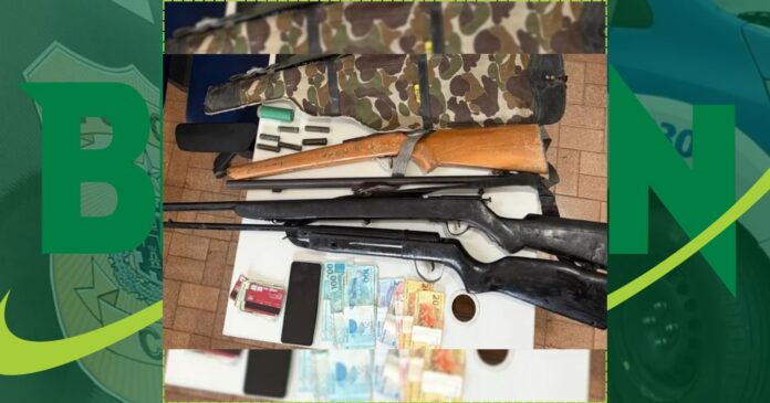 homem-procurado-por-violencia-domestica-e-preso-em-flagrante-por-posse-iiegal-de-armas-em-ibipitanga