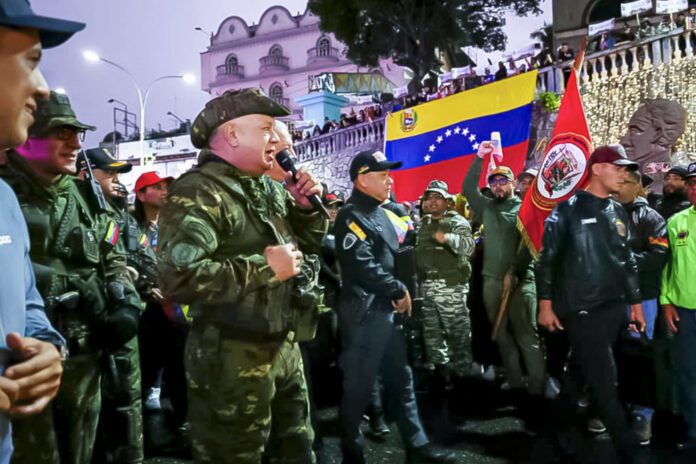 trump-cogita-ataque-terrestre-na-venezuela-e-autoriza-acoes-secretas-da-cia-contra-regime-de-maduro