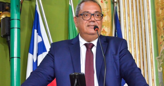 carlos-muniz-lamenta-morte-do-ex-presidente-do-vitoria-e-ex-vereador-agenor-gordilho