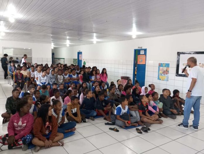 campanha-de-conscientizacao-contra-bullying-e-cyberbullying-na-escola-municipal-pedro-agrizzi